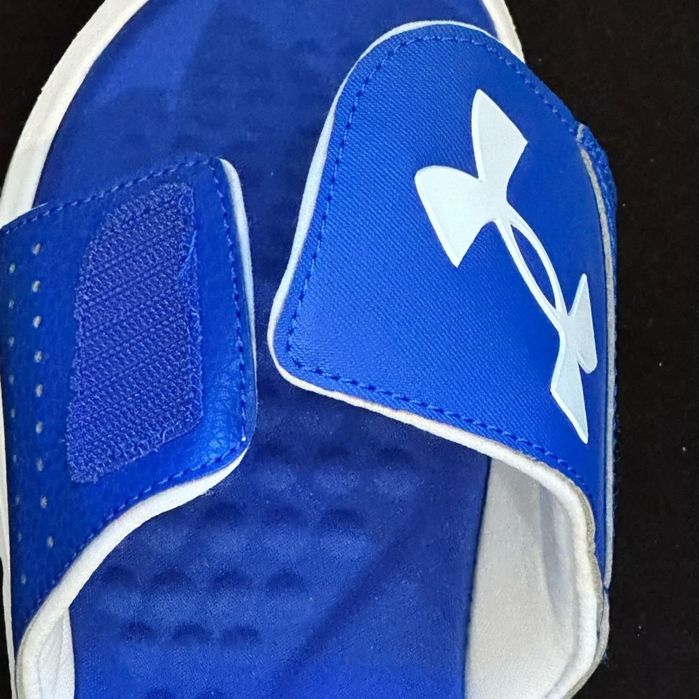 NEW Under Armour Youth Slides (Blue / White)